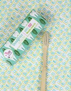 brosse-a-dents-vs-lamazuna